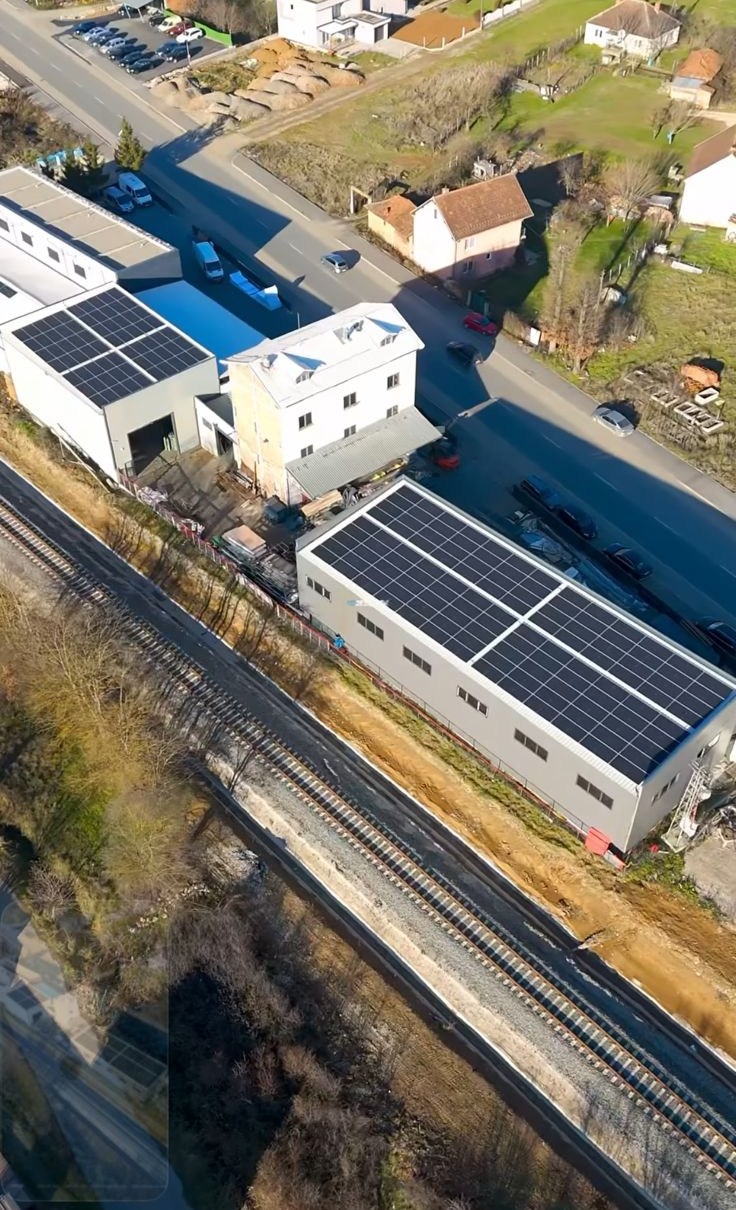 Large rooftop solar project